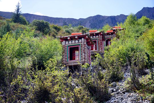 美麗藏地的超級小健行 : 康巴核心峽谷－藏族村落小健行